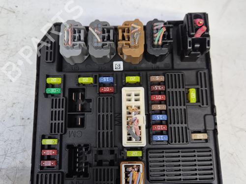 fuse-box-renault-scenic-iii-jz01_-2008-2009-2010-2011-2012-2013-2014-2015-2016-30955339 main image