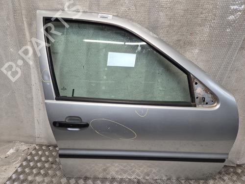Dør høyre foran VW POLO IV Saloon (9A4, 9A2, 9N2, 9A6) 1.4 TDI (75 hp) 30630049