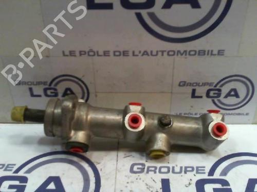 Used Brake master cylinder FIAT CROMA (154_) 1900 Turbo D i.d. (94 hp) 14524077