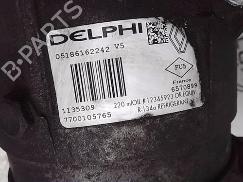Used AC compressor RENAULT TRAFIC II Bus (JL) [2001-2025]  17708143