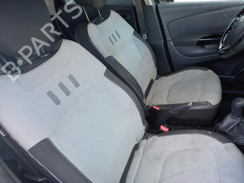 Venstre bagtil invendig håndtag RENAULT CAPTUR I (J5_, H5_) 1.5 dCi 90 (J5N4, J5M5, J5MW, J5M6, J5AL, J5AJ) | BP26669295I15 