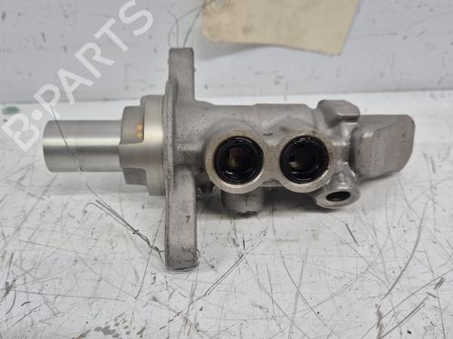 Used Brake master cylinder Brake master cylinder 37149958 37149958