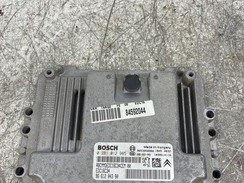 Used Engine control unit (ECU) Engine control unit (ECU) PEUGEOT 307 (3A/C) 1.6 HDi 110 (109 hp) 39599613 39599613