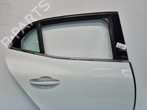 right-rear-door-renault-megane-iv-hatchback-b9amn_-2015-33727201 main image
