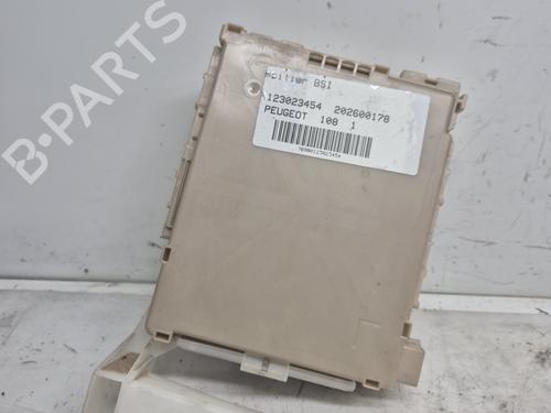 Used Fuse box Fuse box PEUGEOT 108 1.0 VTi (69 hp) 34332354 34332354