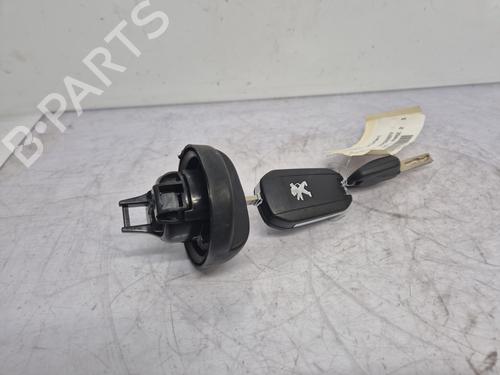 Used Fuel cap PEUGEOT 208 I (CA_, CC_) 1.2 VTI 82 (82 hp) 32291199