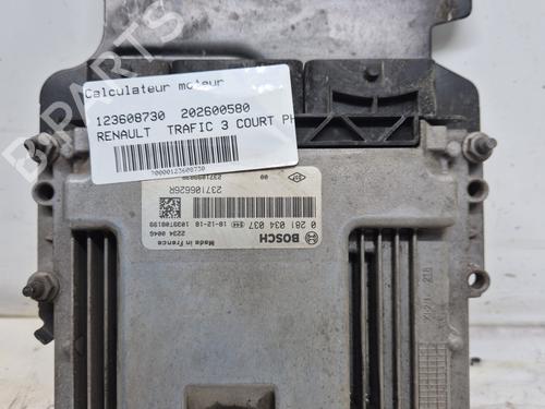 Used Engine control unit (ECU) Engine control unit (ECU) RENAULT TRAFIC III Van (FG_) 1.6 dCi 120 (FGMK) (121 hp) 33679481 33679481
