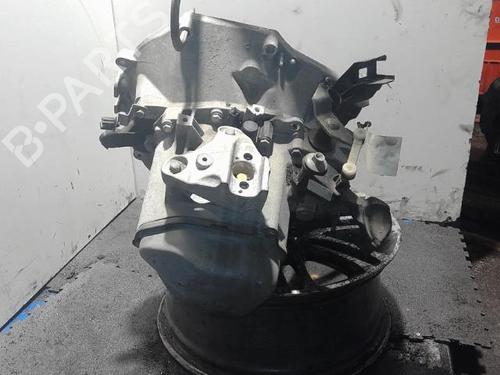 Used Gearbox PEUGEOT 208 I (CA_, CC_) 1.2 VTI 82 (82 hp) 22410736