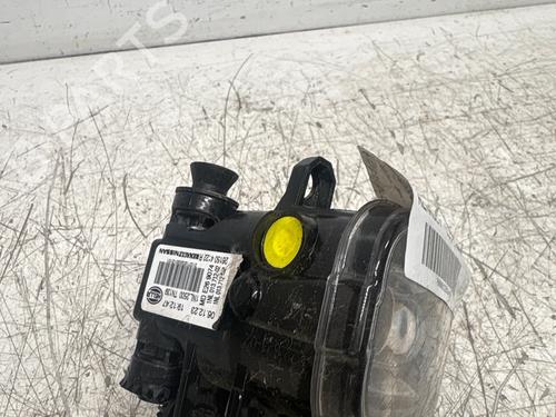 Right front fog light RENAULT ZOE (BFM_) | BP39479877C31 - Image 2