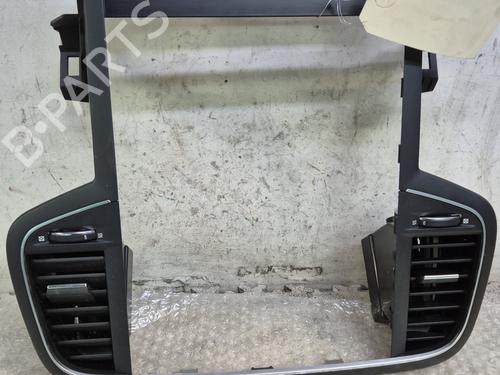 Used Air vent Air vent RENAULT MEGANE IV Hatchback (B9A/M/N_) 1.6 dCi 165 (163 hp) 34048700 34048700