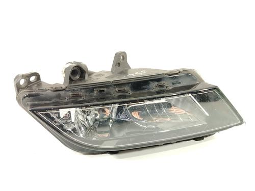 Used Left front fog light SEAT IBIZA IV (6J5, 6P1) 1.4 TDI (90 hp) 31642611