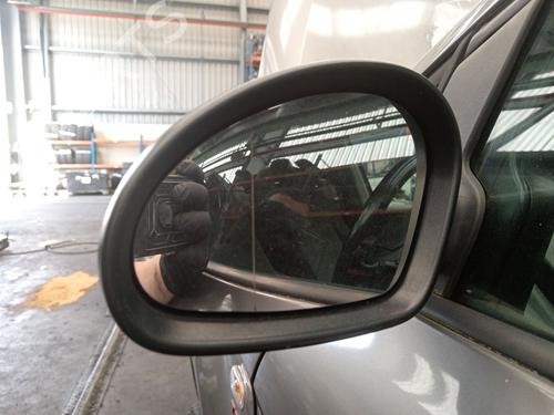 Left mirror SEAT TOLEDO III (5P2) 2.0 TDI 16V | BP28356410C26 