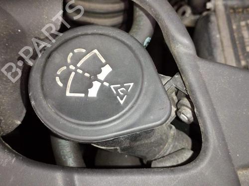 windscreen-washer-tank-bmw-5-touring-e61-2004-2005-2006-2007-2008-2009-2010-33117564 main image