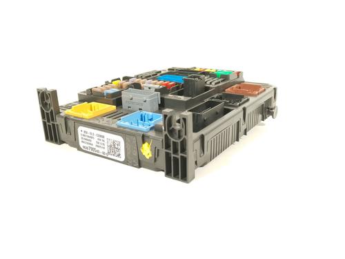 Fuse box CITROËN C3 III (SX) 1.2 THP 110 (SXHNPS, SXHNZT, SXHNZ6) | BP31829235E1