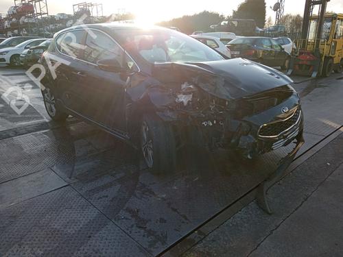 Left front fog light KIA CEE'D (JD) 1.6 CRDi 136 | BP31916804C30