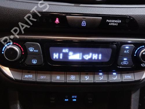 Climate control HYUNDAI i30 (PDE, PD, PDEN) 1.0 T-GDI | BP31885740I5