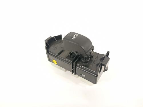 Right rear window switch TOYOTA LAND CRUISER PRADO (_J12_) 3.0 D-4D (KDJ120, KDJ125) | BP13641247I28 