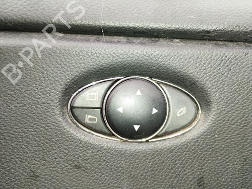 Comando specchietti Comando specchietti MERCEDES-BENZ CLS (C219) [2004-2011] 37607260 37607260