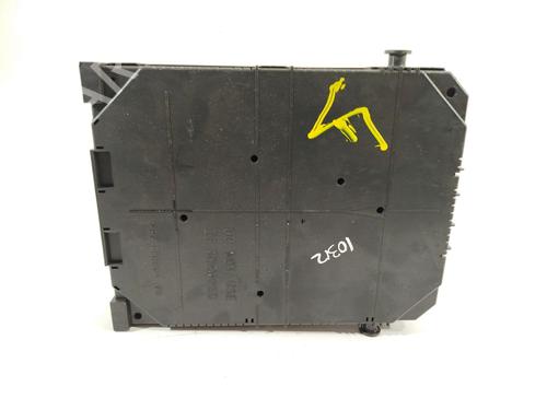 Fuse box PEUGEOT 308 II (LB_, LP_, LW_, LH_, L3_)  | BP22221661E1 