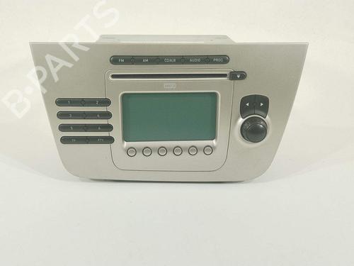 radio-seat-altea-5p1-2004-2005-2006-2007-2008-2009-2010-2011-2012-2013-2014-2015-34722056 main image