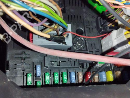 Used Fuse box Fuse box 36235496 36235496