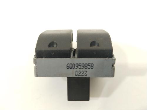 Left front window switch SEAT IBIZA III (6L1) 1.4 TDI | BP26599810I27 