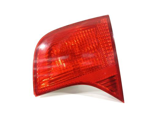 right-tailgate-light-audi-a4-b7-8ec-20-tdi-8e5945094a-2004-2005-2006-2007-2008-2009-10635212 main image