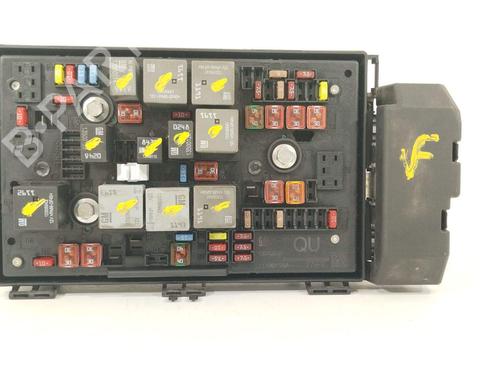 Used Fuse box Fuse box 36235559 36235559