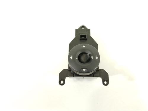 Used Mirror switch HYUNDAI SANTA FÉ II (CM) 2.2 CRDi GLS 4x4 (150 hp) 29608921