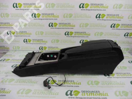 armrest-center-console-mercedes-benz-e-class-coupe-c207-e-350-cgi-207357-2009-2010-2011-2012-2013-2014-2015-2016-7162705 main image