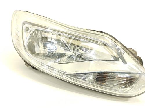 right-headlight-ford-focus-iii-16-ti-bm5113w029na-2010-2011-2012-2013-2014-2015-2016-2017-2018-2019-2020-10327118 main image