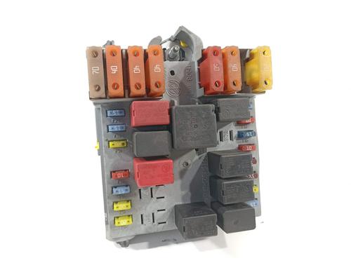 Used Fuse box Fuse box 16808133 16808133