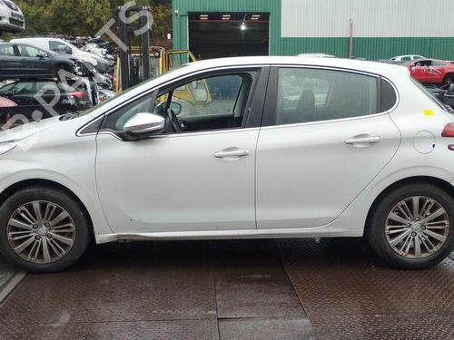 Brukte deler til PEUGEOT 208 I (CA_, CC_) 1.2 THP 110 4989587