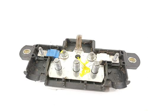 Used Fuse box Fuse box 17491348 17491348