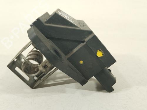 Used Heater resistor Heater resistor CITROËN C3 II (SC_) 1.4 HDi 70 (SC8HZC, SC8HR0, SC8HP4) (68 hp) 33932811 33932811