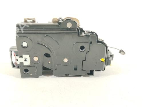 Venstre bagtil lås Venstre bagtil lås VW POLO IV (9N_, 9A_) 1.2 12V (64 hp) 34582987 34582987