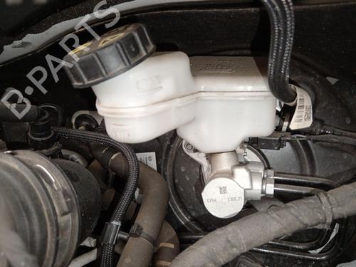 Hovedbremsesylinder FORD PUMA (J2K, CF7) 1.0 EcoBoost (125 hp) 28040794