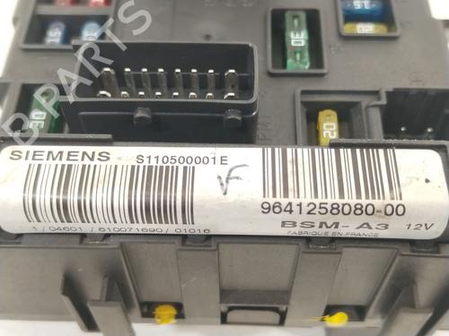 Fuse box CITROËN C5 I (DC_) 2.2 HDi (DC4HXB, DC4HXE) | BP32502526E1