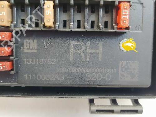 Fuse box OPEL ASTRA J (P10)  | BP6523230E1 