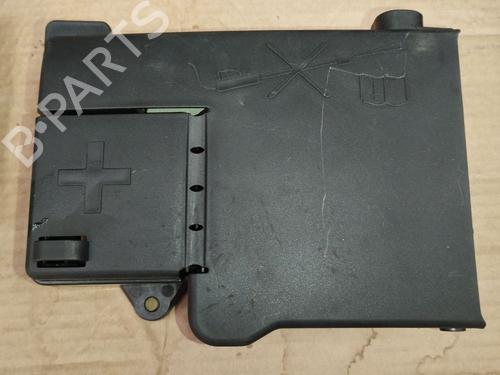 Used Fuse box Fuse box OPEL ASTRA J Saloon 1.7 CDTI (69) (131 hp) 33240239 33240239