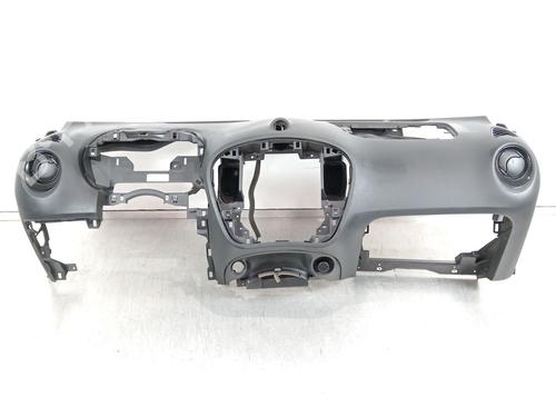 Instrumentbræt NISSAN JUKE (F15) 1.6 DIG-T NISMO RS (218 hp) 30173329