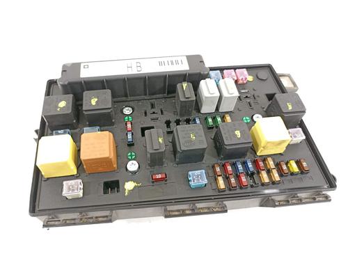 Used Fuse box Fuse box 18901139 18901139