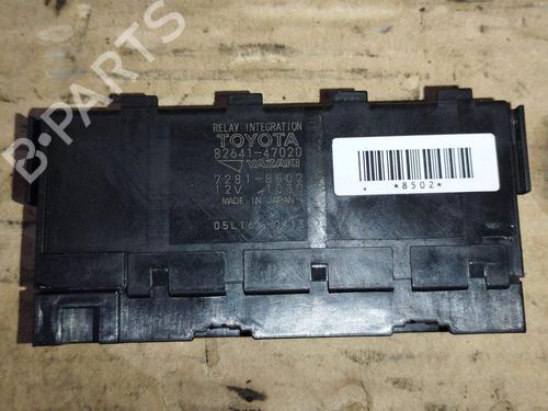 Used Fuse box Fuse box 38262531 38262531