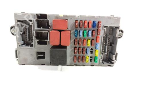Used Fuse box Fuse box 22196659 22196659