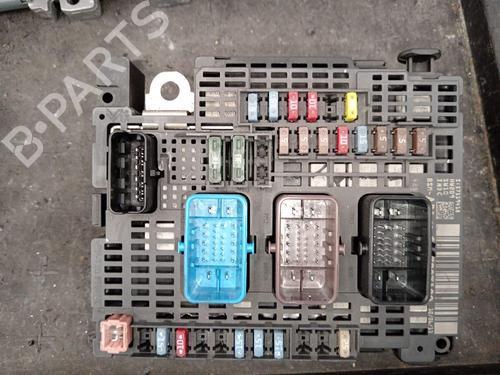 Used Fuse box Fuse box 35800508 35800508