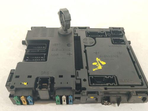 Used Fuse box Fuse box 38046381 38046381