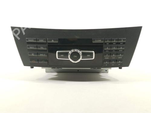 radio-mercedes-benz-c-class-w204-2007-2008-2009-2010-2011-2012-2013-2014-2015-18649908 main image