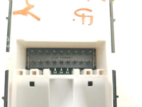 Left front window switch HYUNDAI i20 III (BC3, BI3) 1.0 T-GDI hybrid 48V | BP38484407I27 - Image 8