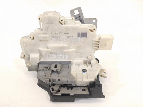 Used Front right lock VW PASSAT B7 Variant (365) 2.0 TDI (177 hp) 5241069