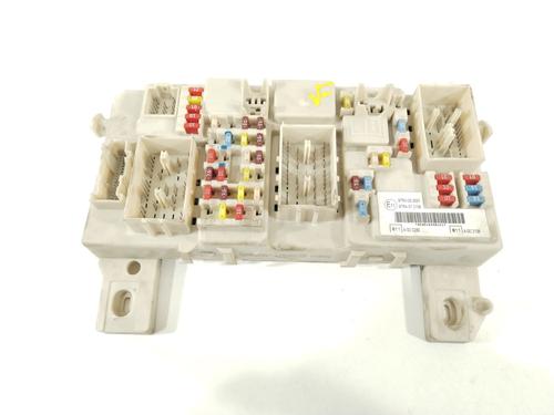 Zekeringkast FORD FOCUS II (DA_, HCP, DP) 2.0 TDCi (136 hp) 30202375